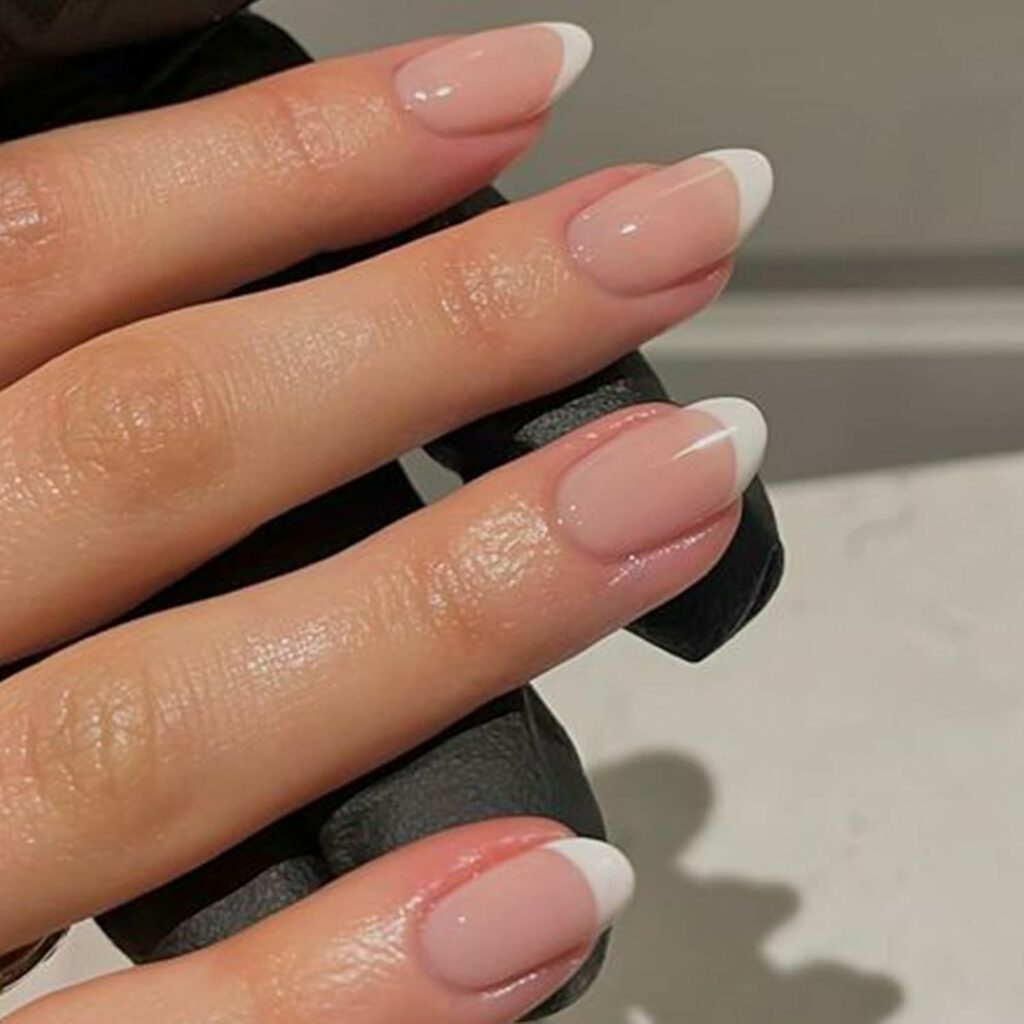 Modelones Nails: Salon-Quality Manicure at Home