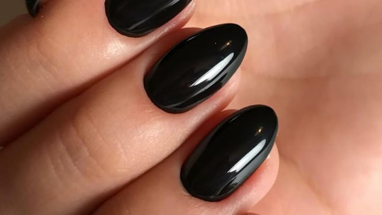 Modelones Press-On Nails Review: Salon-Quality Manicure at Home